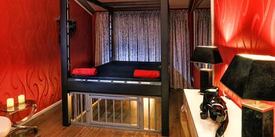 Bondagebett SM-Zimmer Bondagebett SM-Zimmer